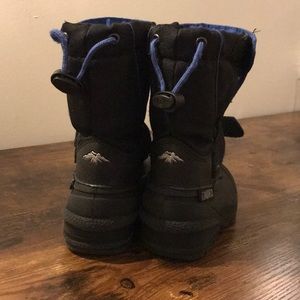 Tundra snowboots ❄️⛄️ adjustable Velcro gentle use
